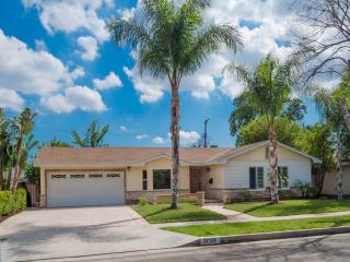 20124 Labrador St, Chatsworth CA  91311-5434 exterior