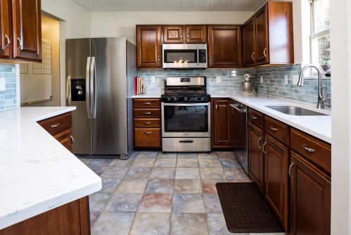 1064 Keny Blvd, London OH  43140-8417 exterior