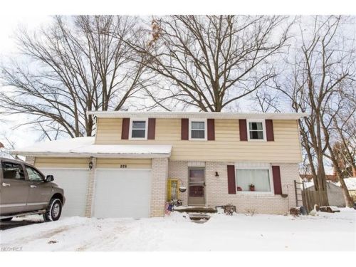 147 Overmont Ave, Massillon, OH 44646-3871