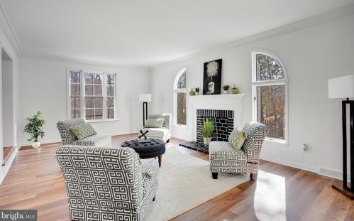 220 Hansell Rd, Newtown Square PA  19073-2509 exterior