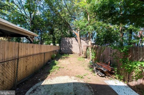 1011 Division St, Trenton NJ  08611-1014 exterior