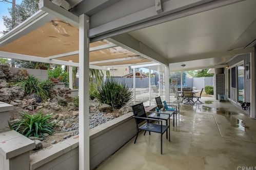 5974 Boone Ct, Riverside CA  92506-1721 exterior