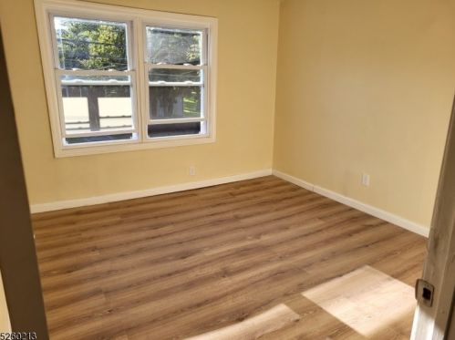 650 Rdg Rd, West Milford Lakes NJ  07480-2070 exterior