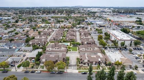 8025 70th St, Paramount CA 90723-5401 exterior