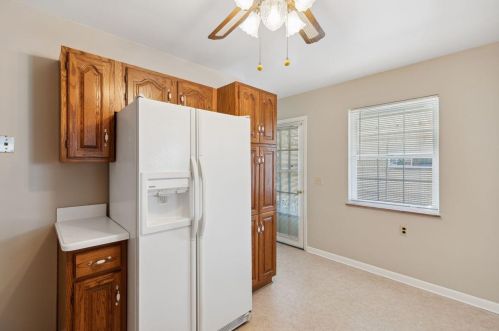 323 Swan Cir, Covington KY  41018-1937 exterior