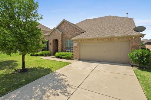 2704 Tradewinds Dr, Oak Point TX  75068-2783 exterior