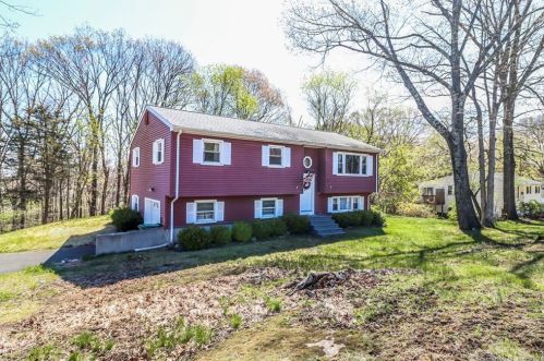 2 Benson Dr, Danbury, CT 06810-7230