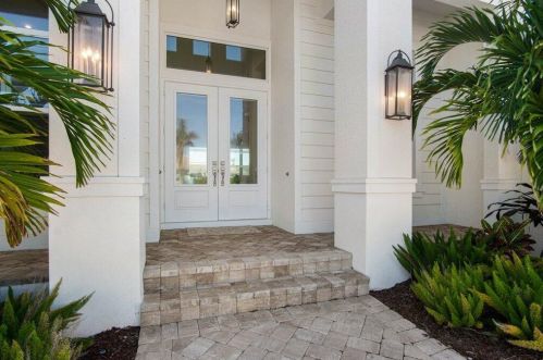 1040 Baltic Ter, Marco Island, FL 34145-5710