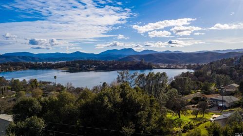 18609 Deer Hill Rd, Middletown, CA 95467-8142