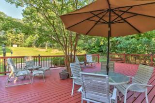 134 Greenwood Rd, Morganville, NJ 07751-4022