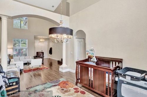 13305 32nd St, Hollywood FL 33027-3911 exterior