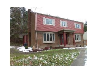 1943 Hampstead Dr, Pittsburgh, PA 15235-5036