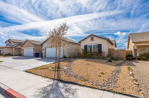 13612 Boulder Ln, Victorville, CA 92392-8383