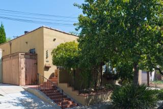 7715 Waring Ave, Los Angeles, CA 90046-7317