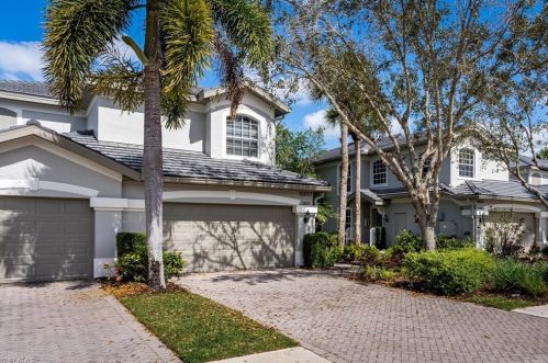 12017 Covent Garden Ct, Naples, FL 34120-4691