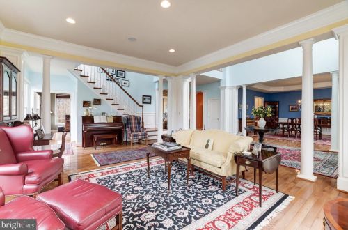 19058 Boyer Fields Pl, Leesburg VA 20176-1643 exterior