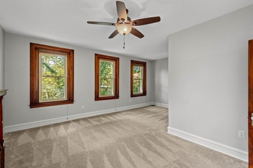 127 Lincoln Ave, Pittsburgh PA  15206-2313 exterior