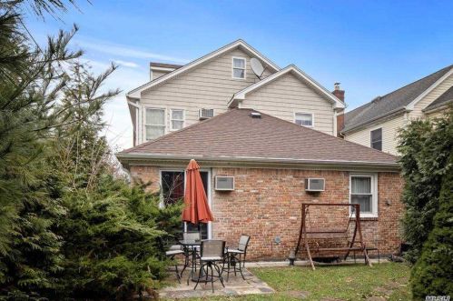 130 Barwick St, Floral Park, NY 11001-1313