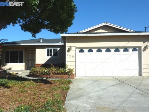 268 Royce Way, West Pittsburg CA  94565-4700 exterior