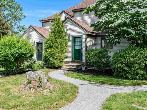 24 Surrey Run, Dover NH  03820-4442 exterior