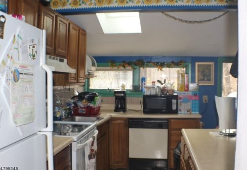10 Lakeview Trl, Andover NJ  07821-3119 exterior