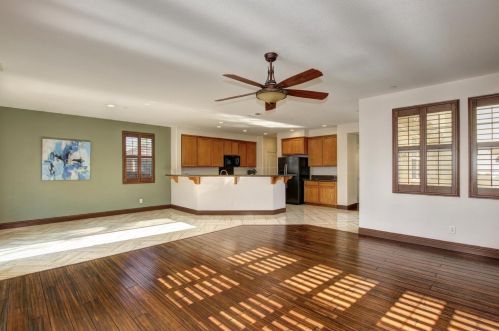 1741 Campos Ave, Woodland CA  95776-5327 exterior