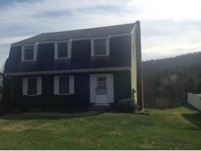 807 Jennifer Ln, Endicott, NY 13760-1237