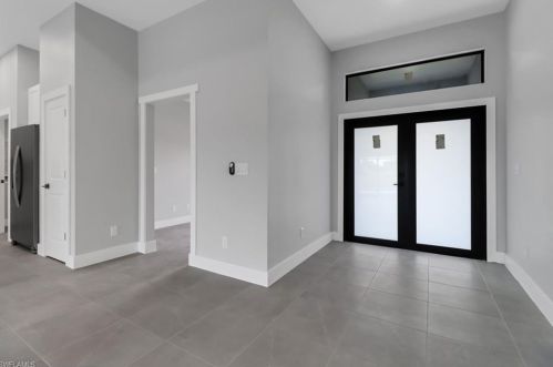 224 13th Ter, Cape Coral, FL 33990-0020