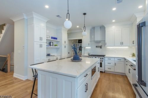 84 Elmwood Ave, Chatham Township NJ  07928-2628 exterior