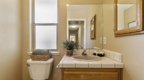 1510 Sutter Creek Dr, Folsom CA  95762-4060 exterior