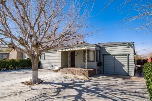 16842 Tracy St, Victorville, CA 92395-3722