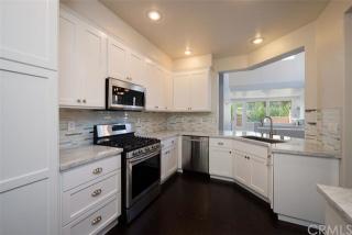 388 San Vicente Ln, Anaheim, CA 92807-4067
