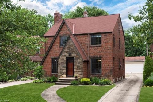 3417 148 St, Cleveland OH  44111-2118 exterior