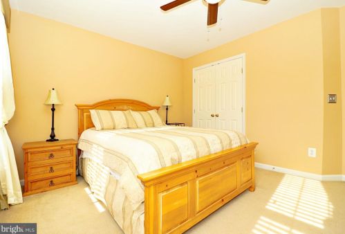 164 Pebble Beach Dr, Charles Town WV  25414-4074 exterior