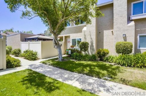 13673 Comuna Dr, Poway CA  92064-4638 exterior