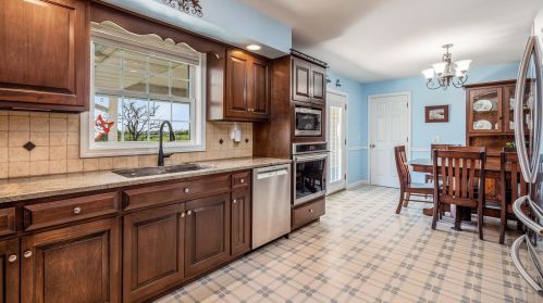 2306 Wesley Chapel Rd, Zanesville OH  43701-9334 exterior