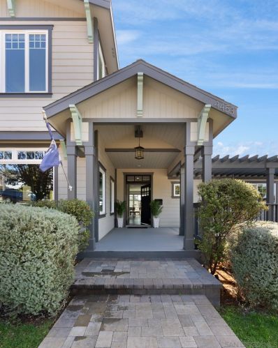 4453 Bermuda Ave, San Diego CA 92107-3809 exterior