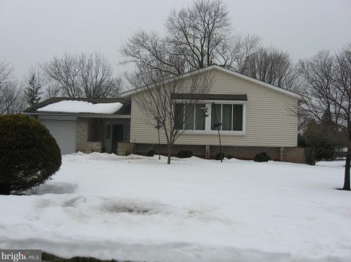 2852 Ringneck Rd, Norristown, PA 19403-1813