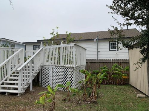 2202 67 St, Galveston TX 77551-1583 exterior