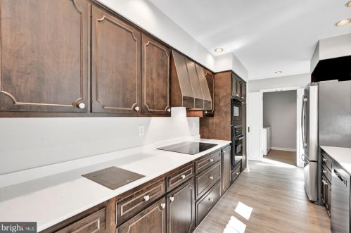 19 Edgehill Rd, Swatara PA  17033-2506 exterior