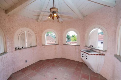 1129 Sugarbush Dr, Vista CA  92084-6605 exterior