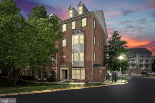 2696 Sheffield Hill Way, Woodbridge, VA 22191-4073