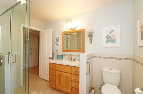 1032 Chestnut Ave, Orange CA 92867-3832 exterior