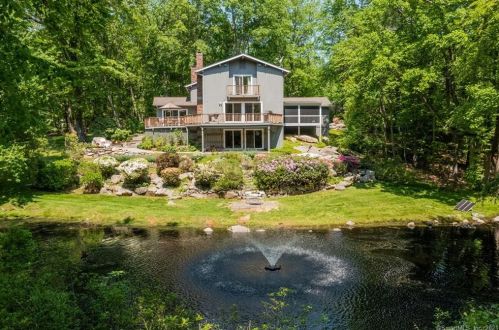 487 Thayer Pond Rd, Wilton, CT 06897-2321