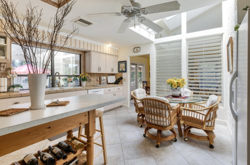 32 Lincoln Pl, Rancho Mirage CA  92270-1970 exterior