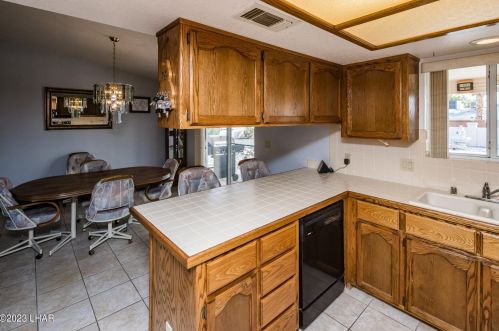 3886 Whaler Dr, Lake Havasu City AZ  86406-4302 exterior