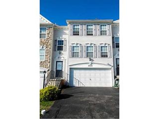 2234 Swallow Hill Rd, Mckeesport, PA 15135-3241