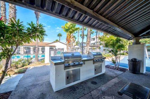 65 Walter Way, Buena Park CA  90621-8425 exterior
