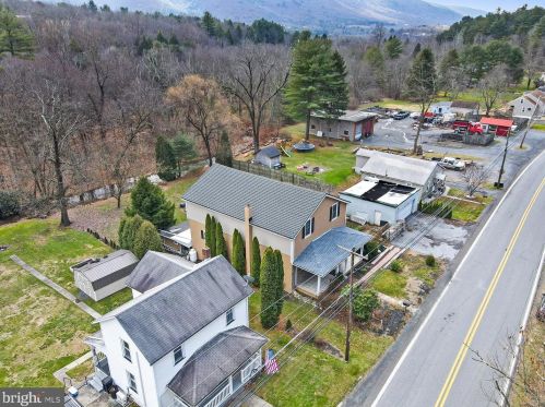 701 Fireline Rd, Palmerton PA  18071-5714 exterior
