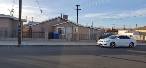 208 7th Ave, Barstow, CA 92311-2340